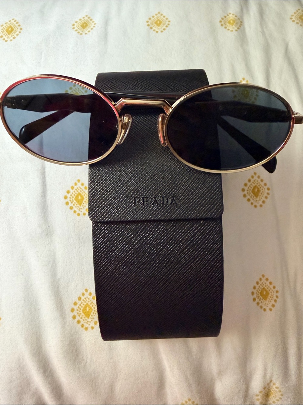 NWT So trendy!Prada Oval Gold Frame Sunglasses with Black Lenses